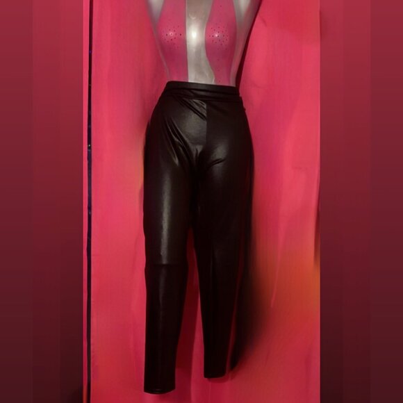 💗 Bad Babe Energy - Faux Leather Leggings💗 - Picture 1 of 2